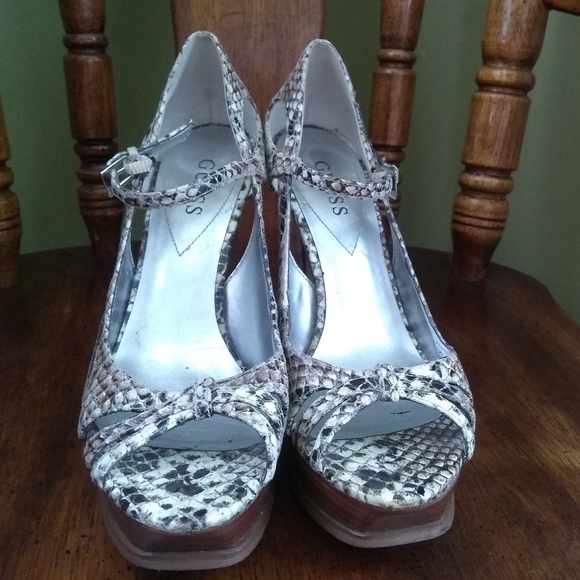 Guess Snakeskin Stillettos - Picture 7 of 8
